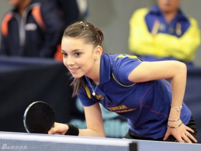 【画像】超人気！ルーマニアの女子卓球選手が美しすぎると話題