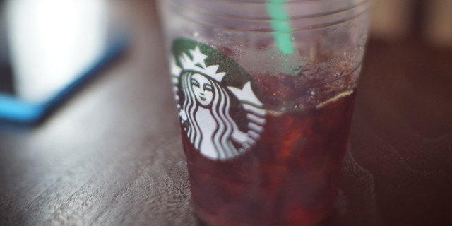 【米国】 女性「アイスコーヒーの氷が多すぎる」 スターバックスに５億円の損害賠償を請求