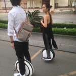 【画像】中国の会社が作った電動一輪車「ninebot ONE」