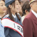 【画像】TBS宇垣美里アナ、首にキスマークをつけたまま一日警察署長の仕事をする