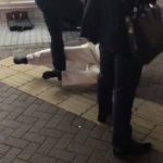 【喧嘩動画】名古屋駅でサラリーマンが酔っ払いをボコボコ