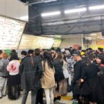 【かっぺ】ハロウィン参加者、渋谷駅で切符を買ってしまうｗｗｗ
