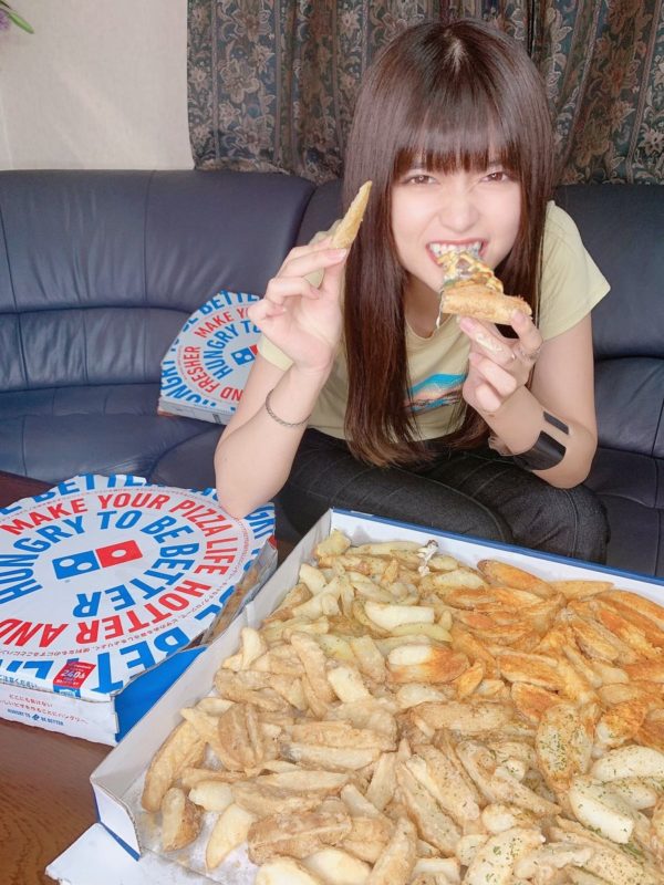 【画像】橋本環奈ちゃん、ピザを注文