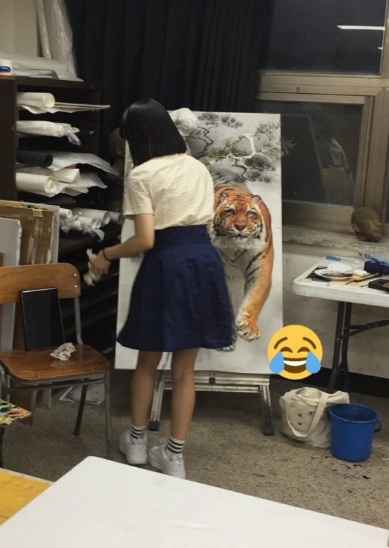 【画像】韓国のＪＫさん、屏風から虎を出してしまう