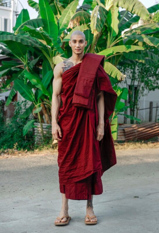 【画像】タイの僧侶、イケメン過ぎて破門されるｗｗｗ
