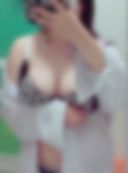 【画像】A.V女優の田中ねねさん、JK時代の自撮りを投稿し天然巨乳であることを証明！！