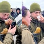 【画像】武器を捨てたロシア兵さん、ウクライナ住民から食事を提供され涙を流す