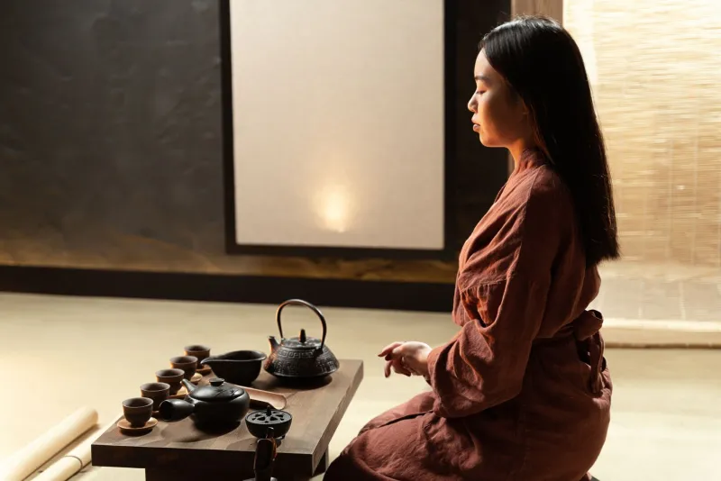 Gaman: The Japanese Discipline of Sitting With Discomfort — and Knowing When to Finally Put It Down